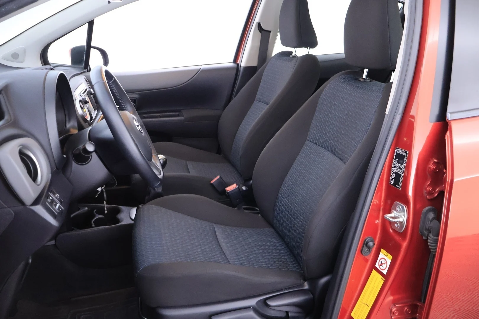 Car Image - 44Z5adCoq7ofXLmFSfxYs1