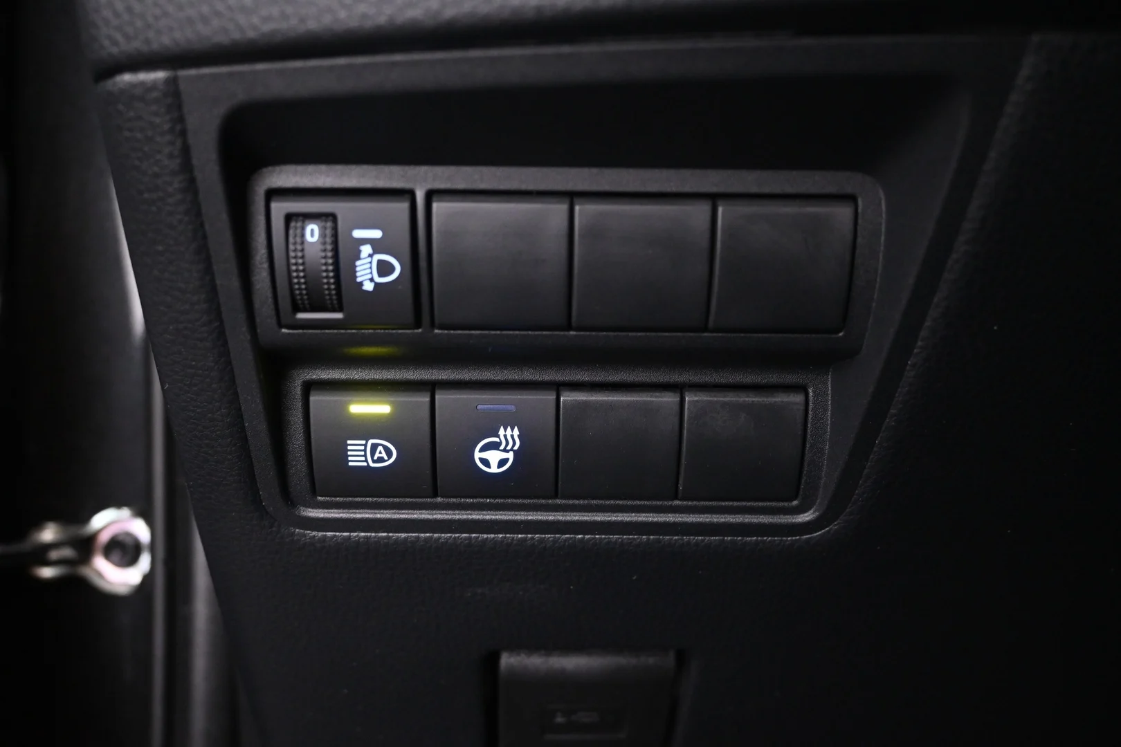 Car Image - gYm3eSEnOl9WaV5F3CGl9