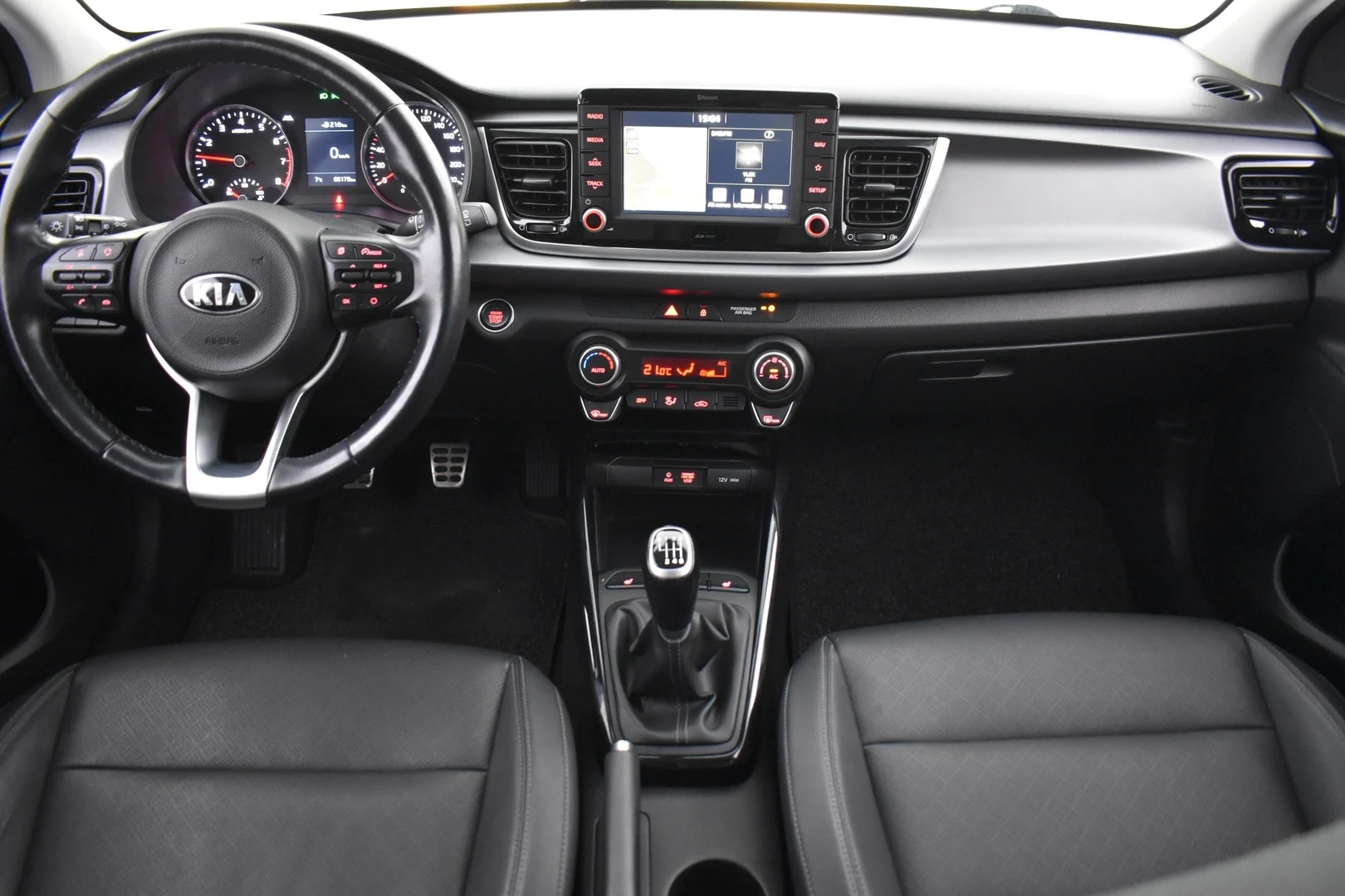 Car Image - 4vZ7qYInaGA76tAE25AU22