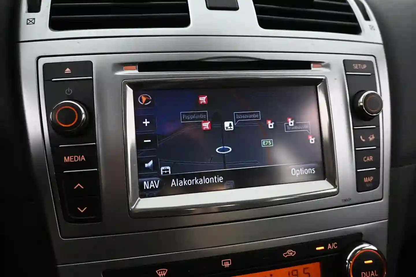 Car Image - 6ys6WQpthZZ5JMpSljBnM3