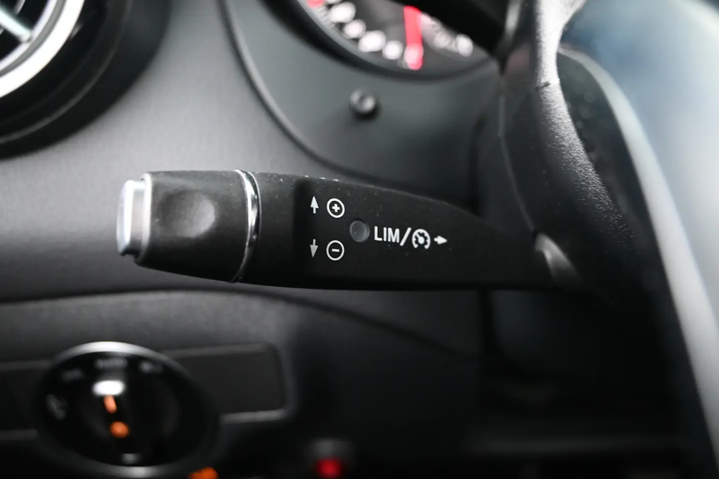 Car Image - 3H2PrkJueW3AaOOBtgKe6q
