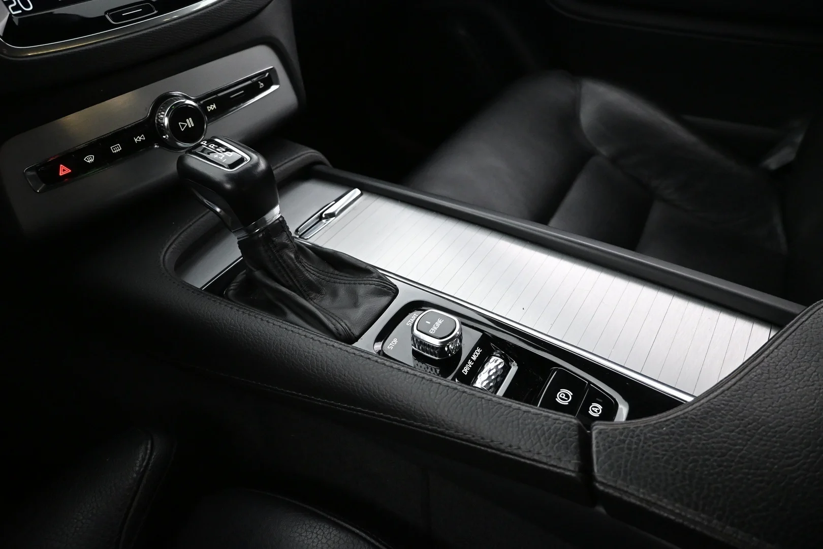 Car Image - 5TFb2pokGoDZCpBqpSl7kR