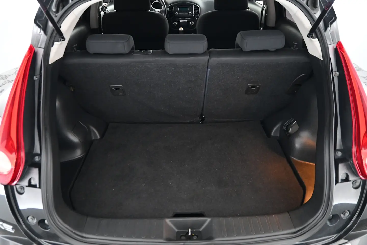 Car Image - 6Dh2QC7mNZSym18ooLxp5y