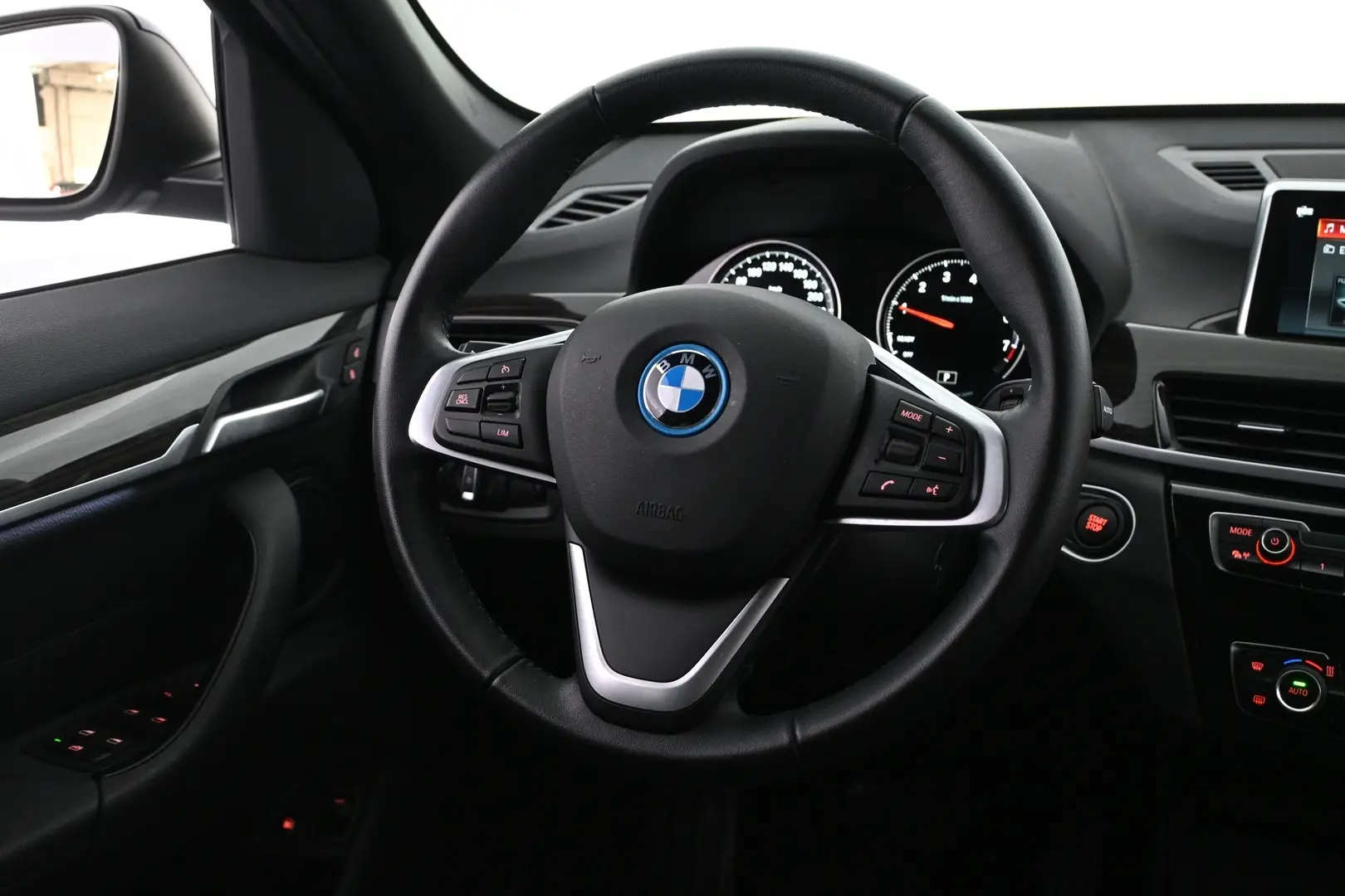 Car Image - 2VHEybPJmCtazf4pBCI5ec