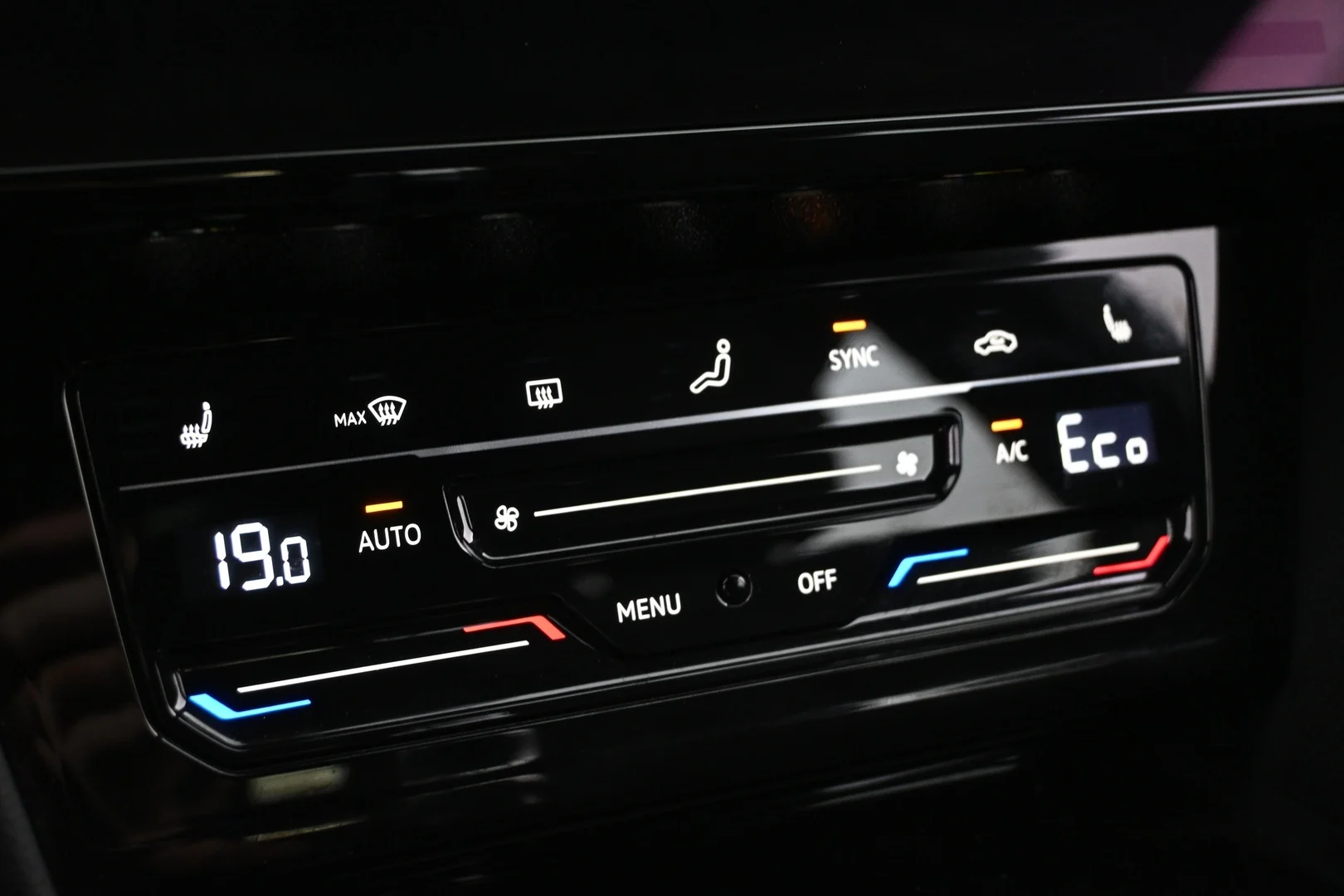 Car Image - 2ebI7q2bHhjJwl9mH4B3oq