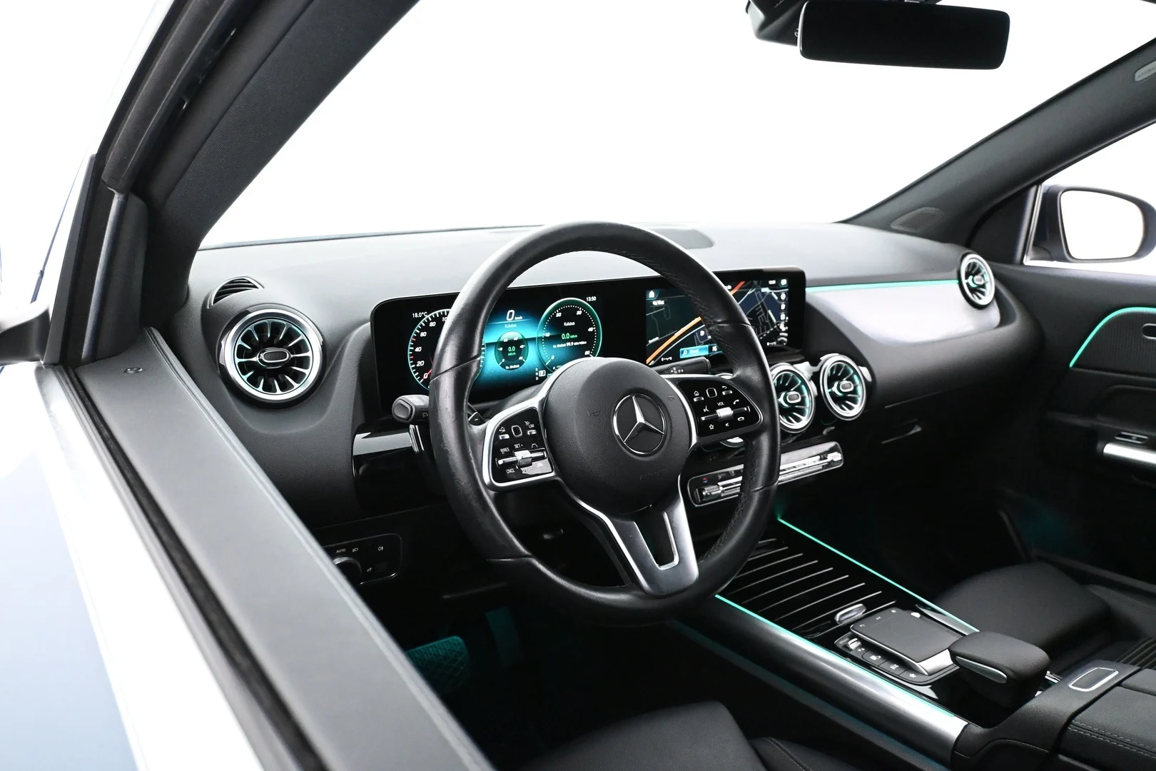 Car Image - 2T7IF9oAU3XIHAlm3c95wI