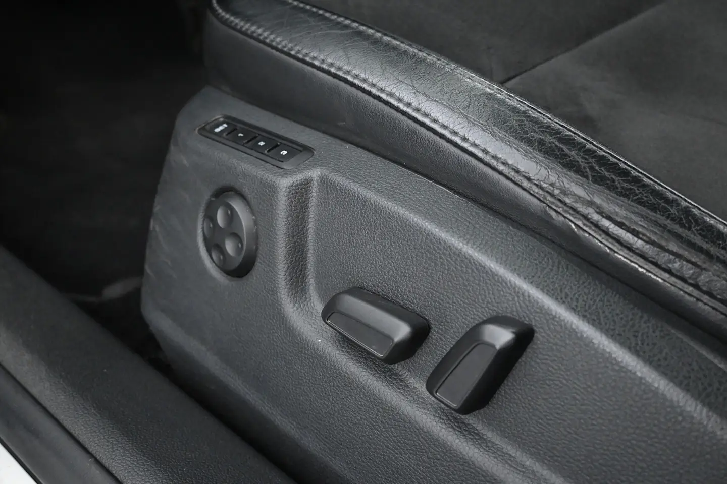 Car Image - 4BesYsQb66aXWKlW7kQJcY
