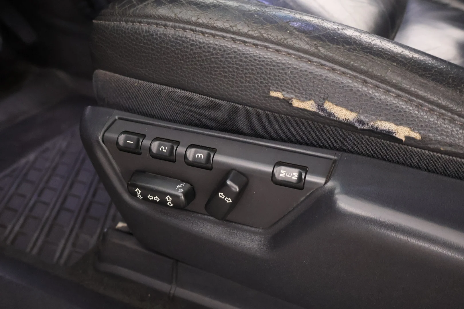 Car Image - 19VVDdLtB1f8VhdDvhHzsz