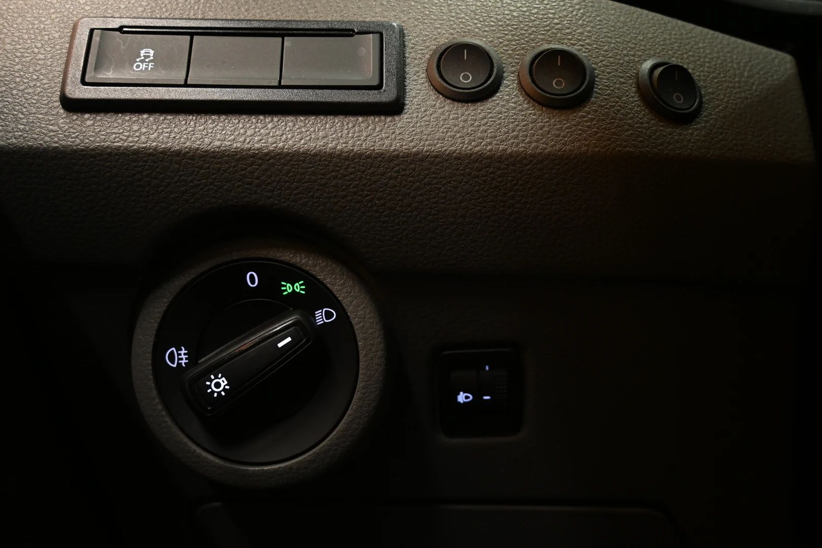 Car Image - 1ON2xgmAH5nCTW3WzowNAT