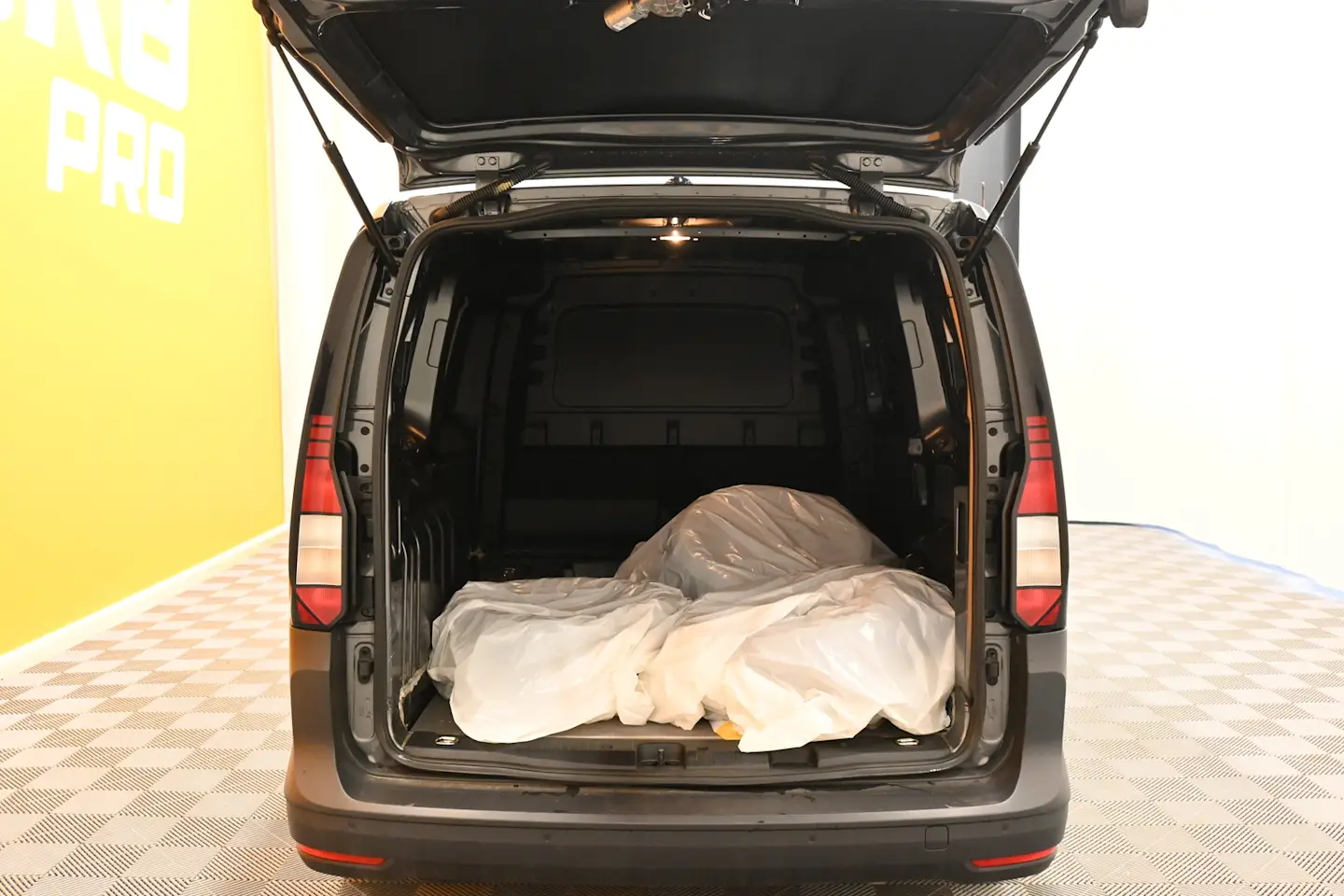 Car Image - 577MRx1Zw0rPGOKA8LWm8L