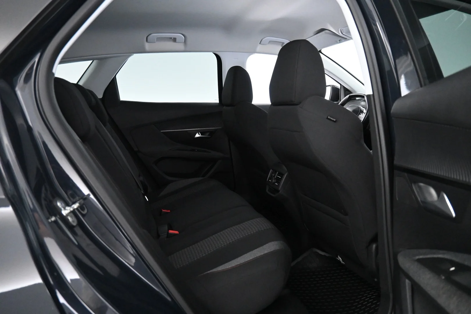 Car Image - uhUsrXrwnJyAHMLkf275H