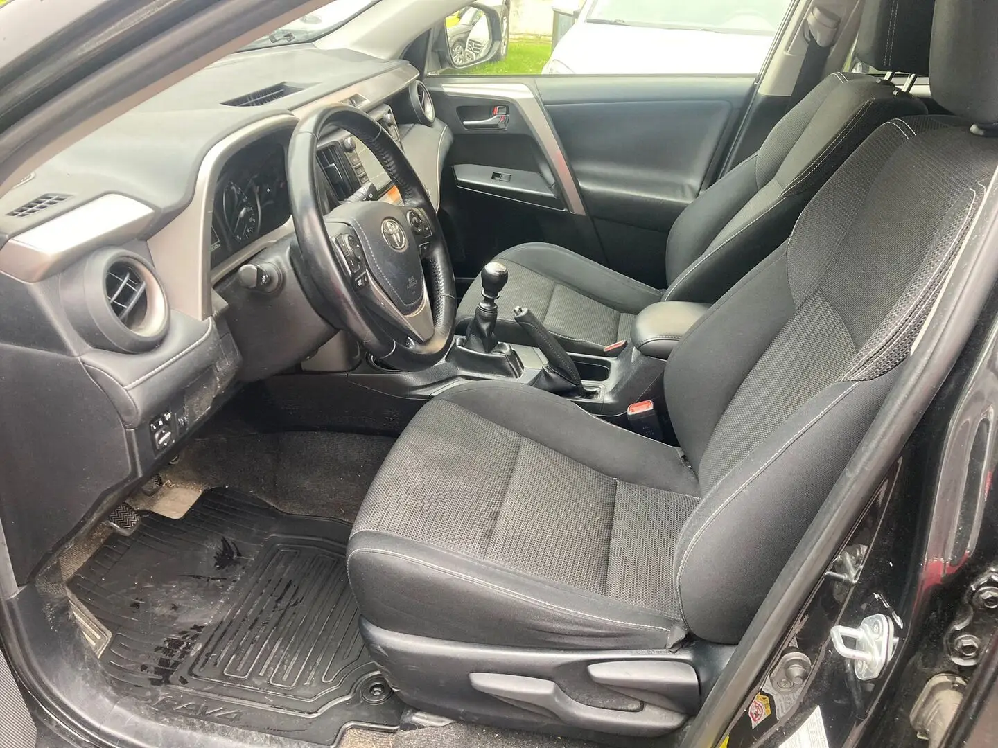Car Image - 4qQ4iudn7vnBRhVsEiU44n