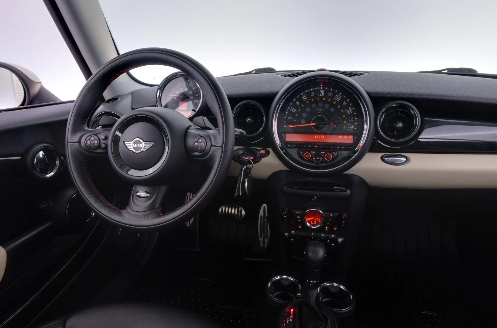 Car Image - 76OqEcS5cksBOq0Sye0tFT