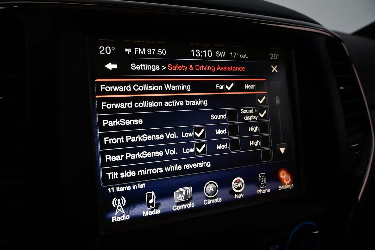 Car Image - 6qkJmFHvseHUFCLZQxjD83