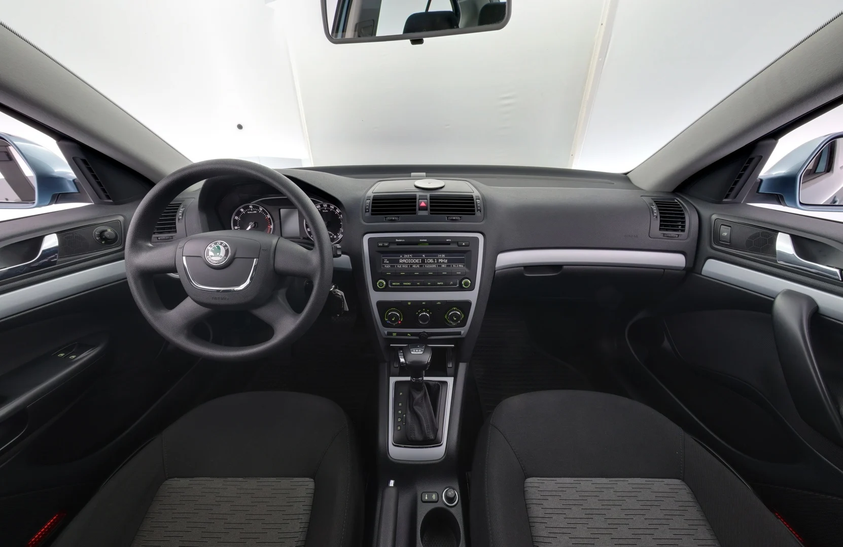 Car Image - 7lBGsZpzADYkW3PUqVUnSY