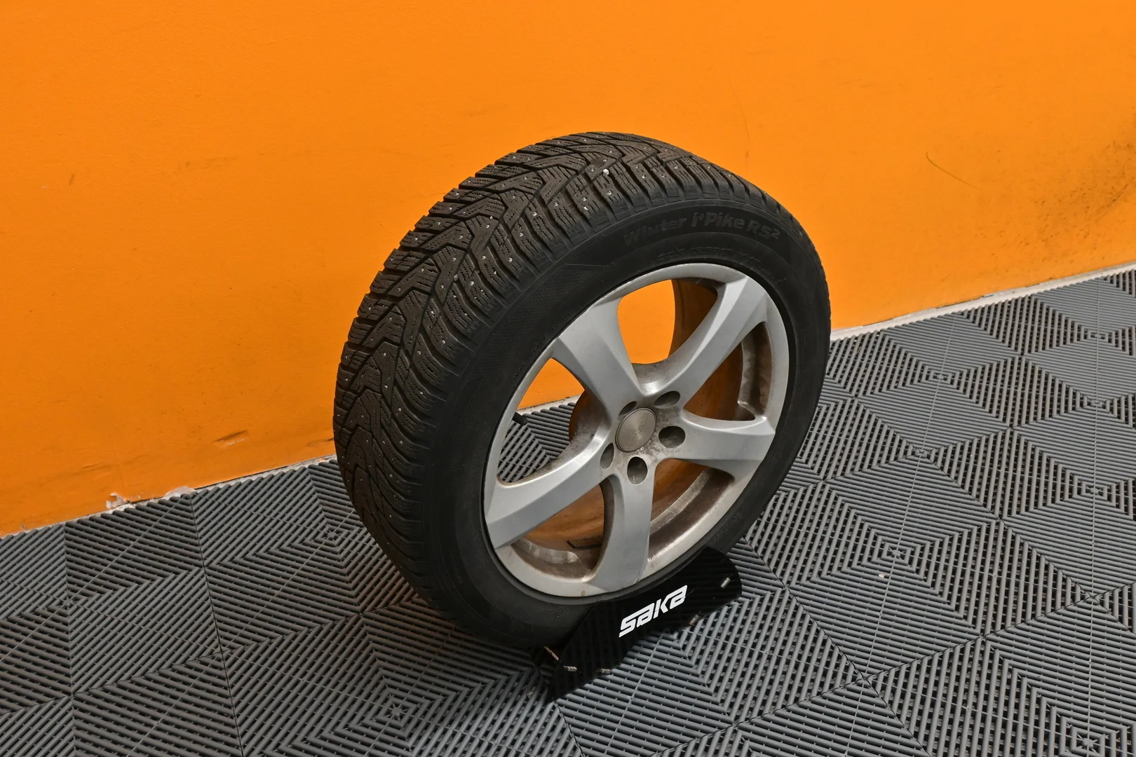 Car Image - 1hKVfHFJvpkeqM7J2w7Dgq