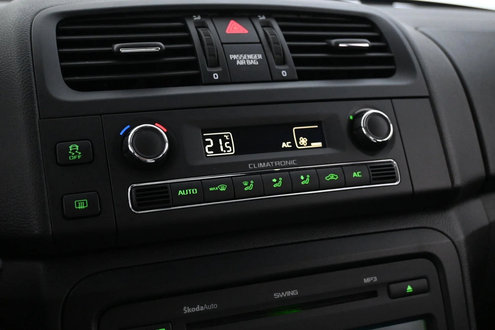 Car Image - 4oqZqBjM6as1gPwVMWwiq9