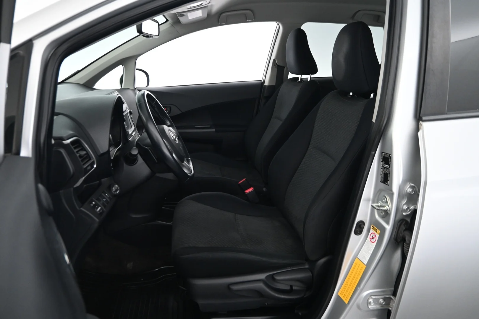 Car Image - 4KmJpWlMJMQnbBCw7akSoq