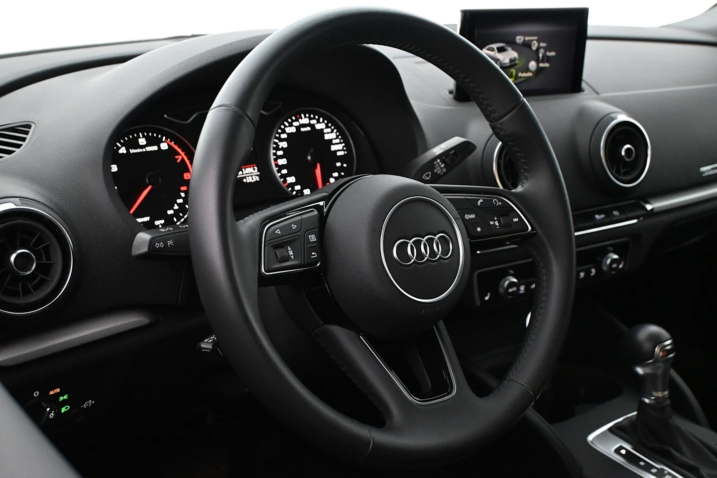 Car Image - CzAAxZGpoZamwVCcgsS1K