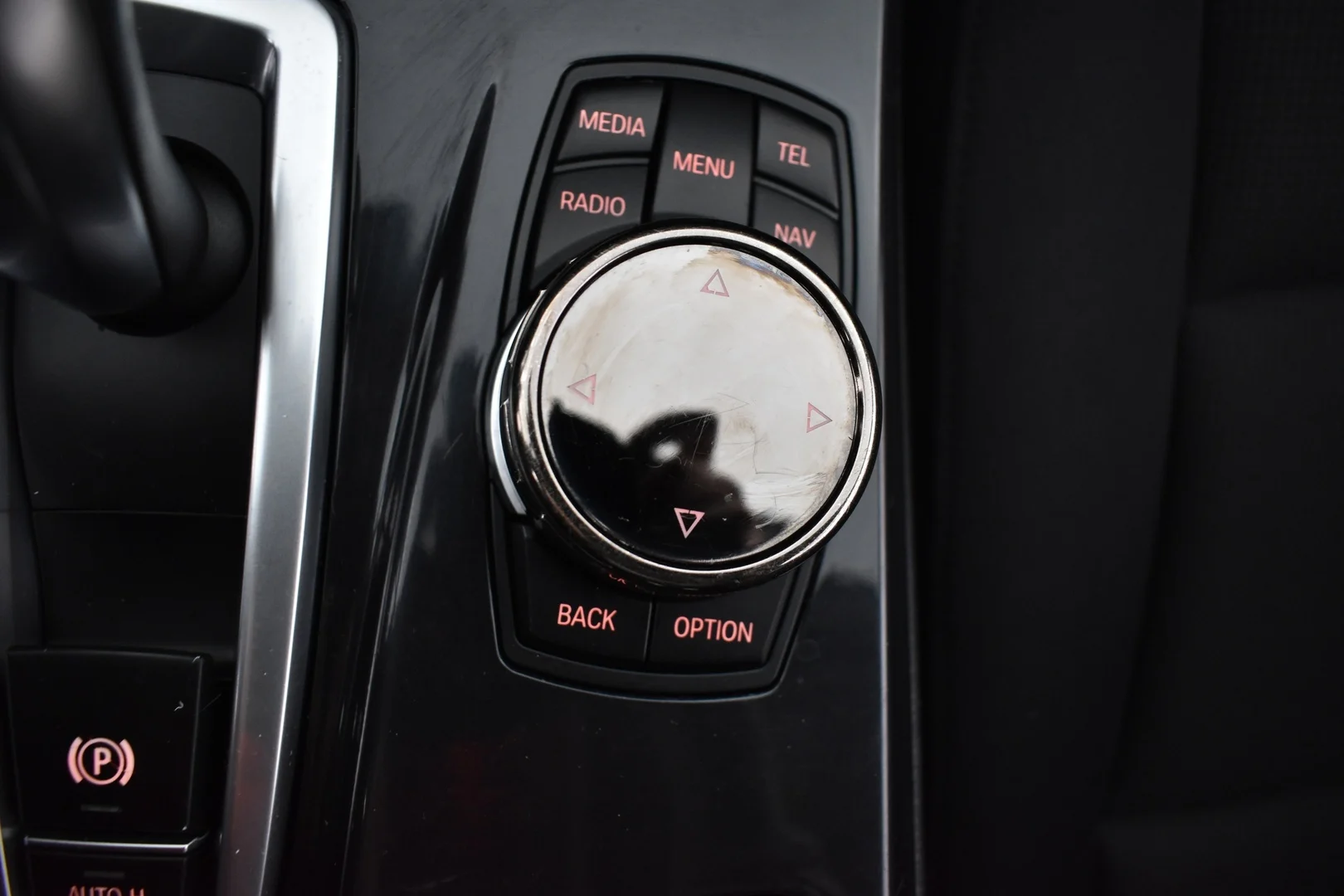 Car Image - 01n3Ufcpa87r0x8paqvRWY