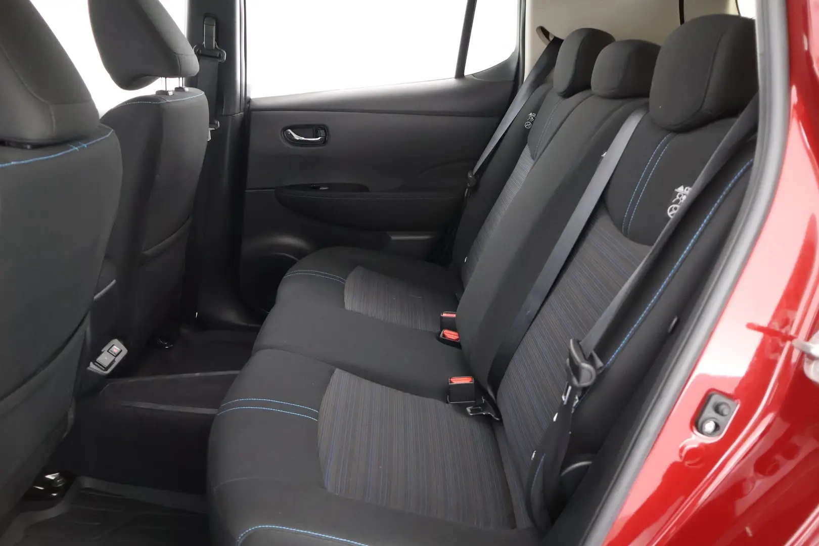 Car Image - 5tdqCCAfJ1mxrXiomK9a8v