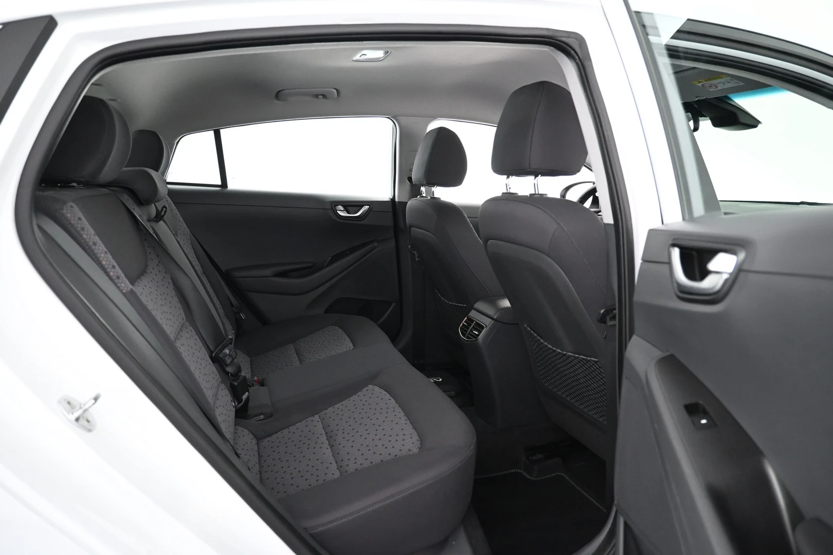 Car Image - TUzeSX16LK6DkJVQZDByb
