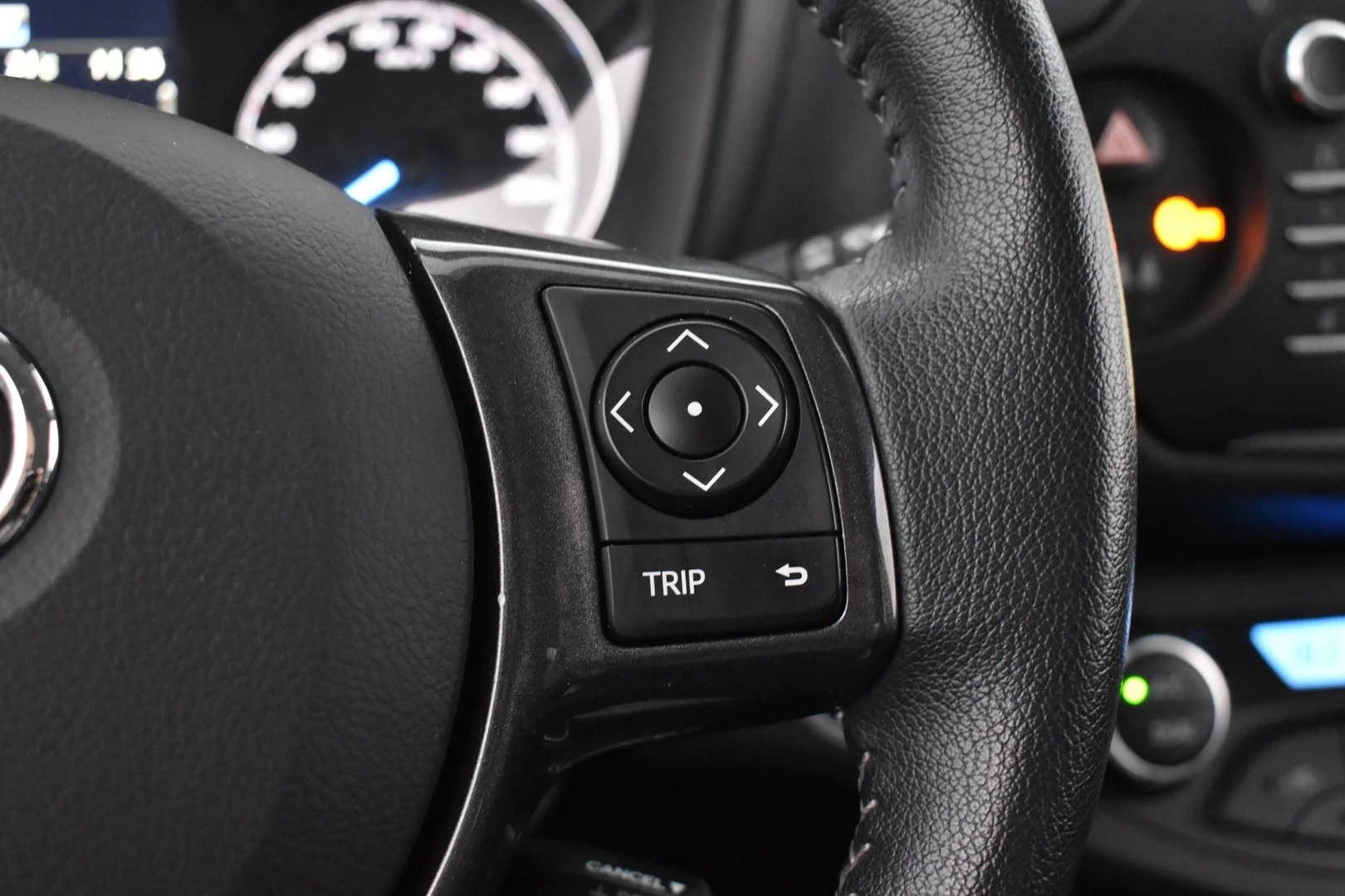 Car Image - 3aYu0Jfwabw4Lfz19jHwXx