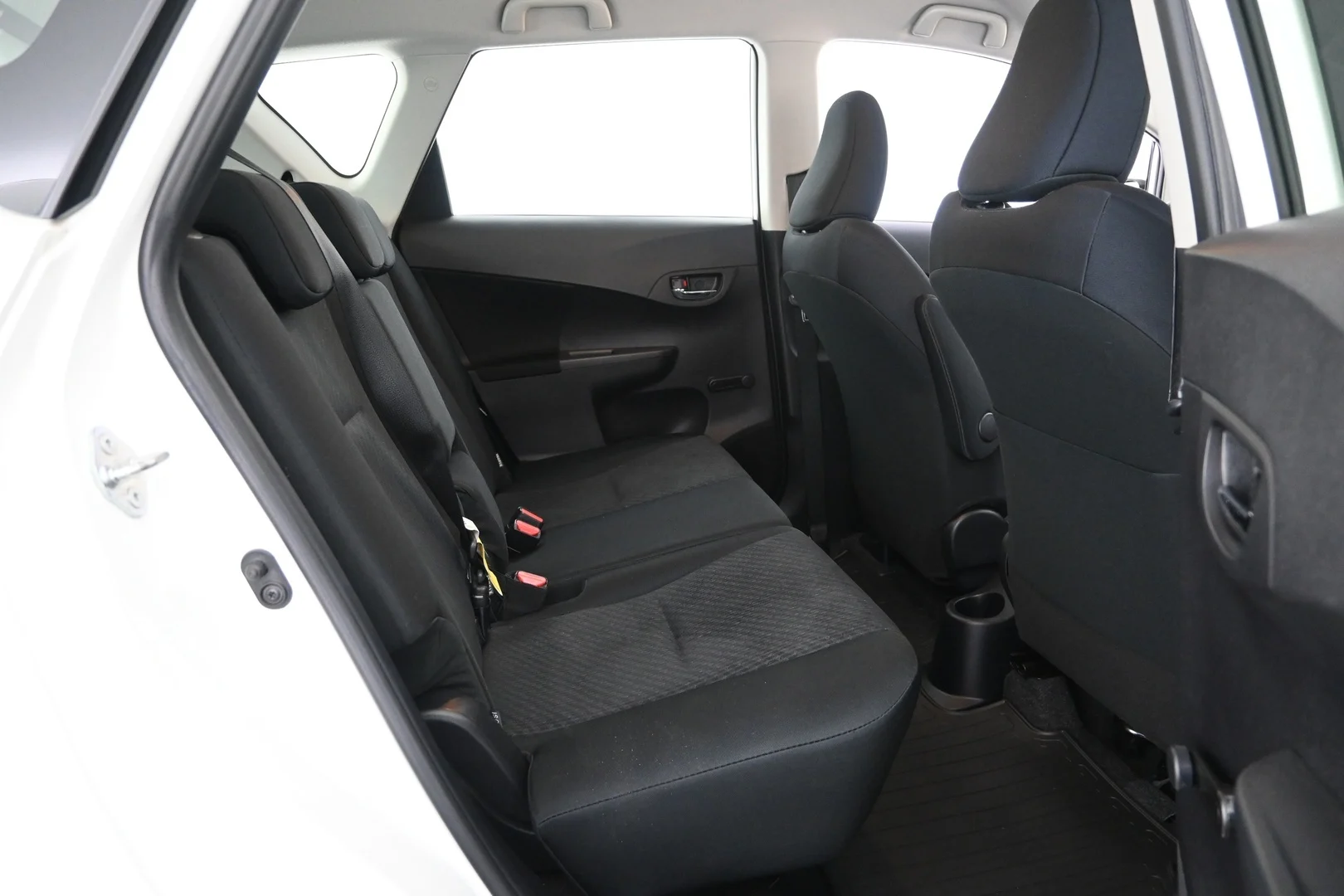 Car Image - 3uUEZmQM4RfNmrbs2m713t