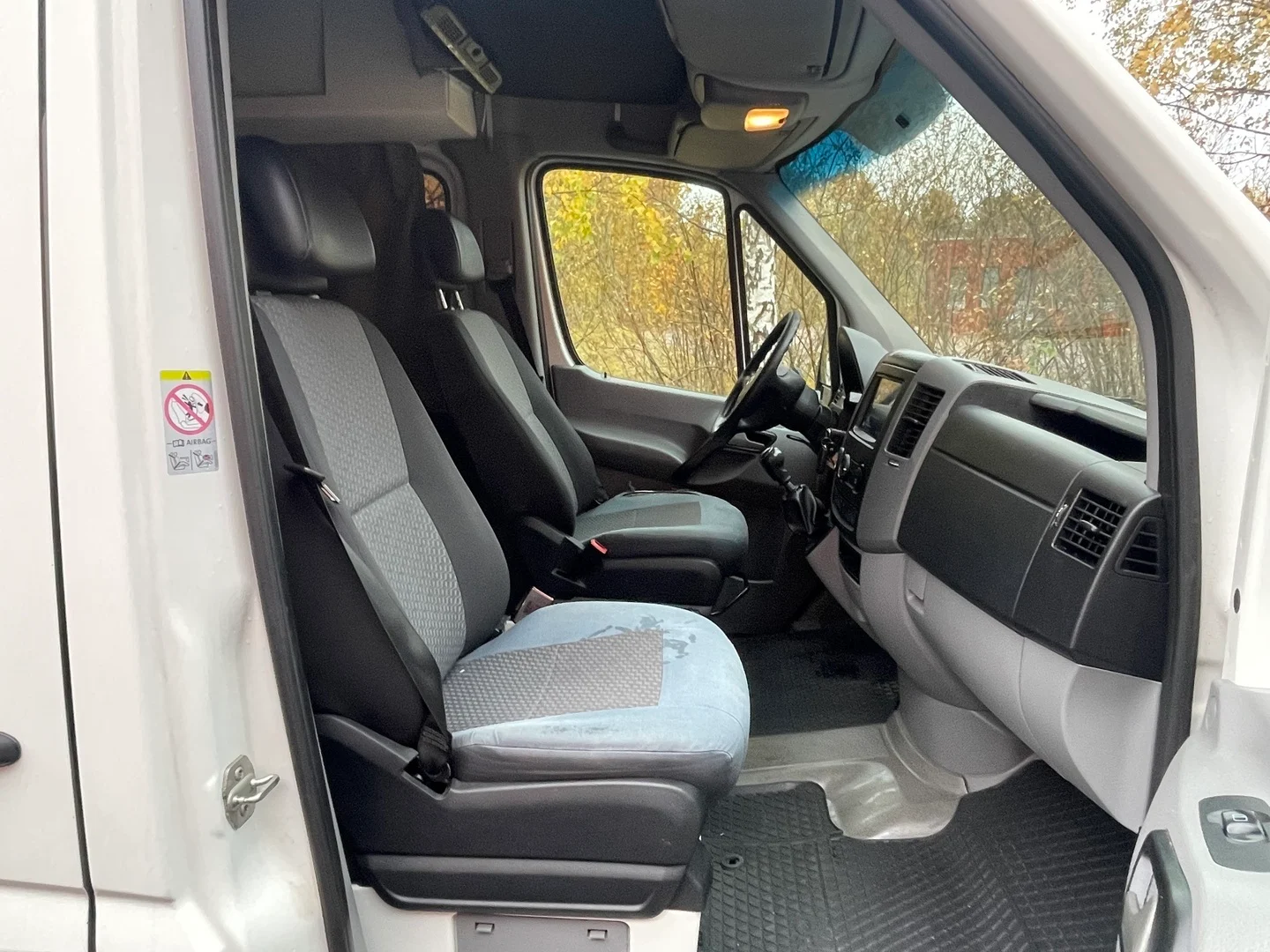 Car Image - 3QtaXtrRd1uXwTzH8Yd36F