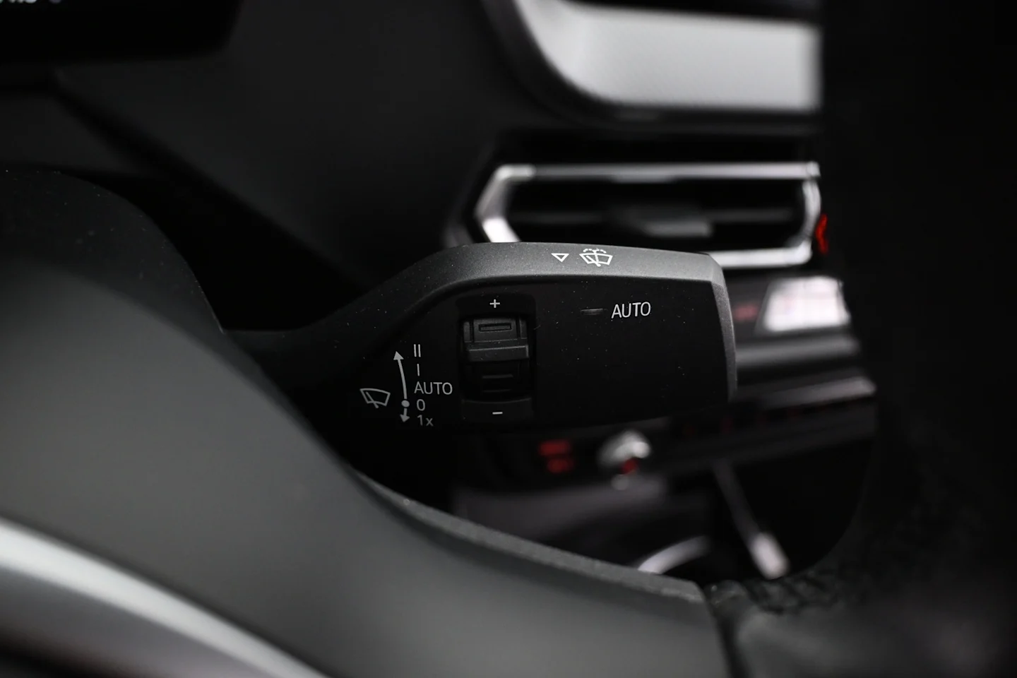 Car Image - 3cjM8sbgLXlZoz8ihgNAju