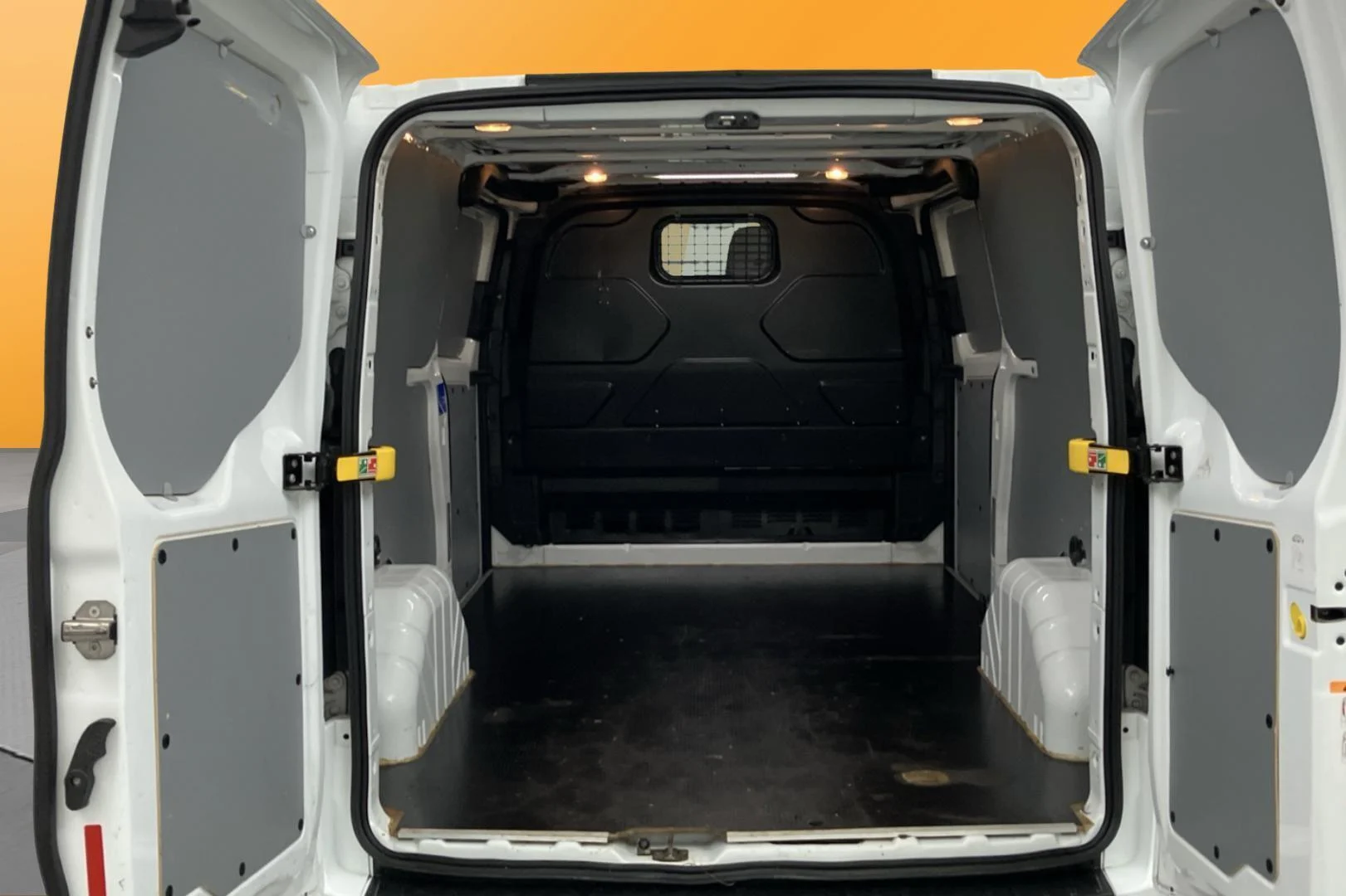 Car Image - 1wNrHHCpc87SxIqoRyuL8E