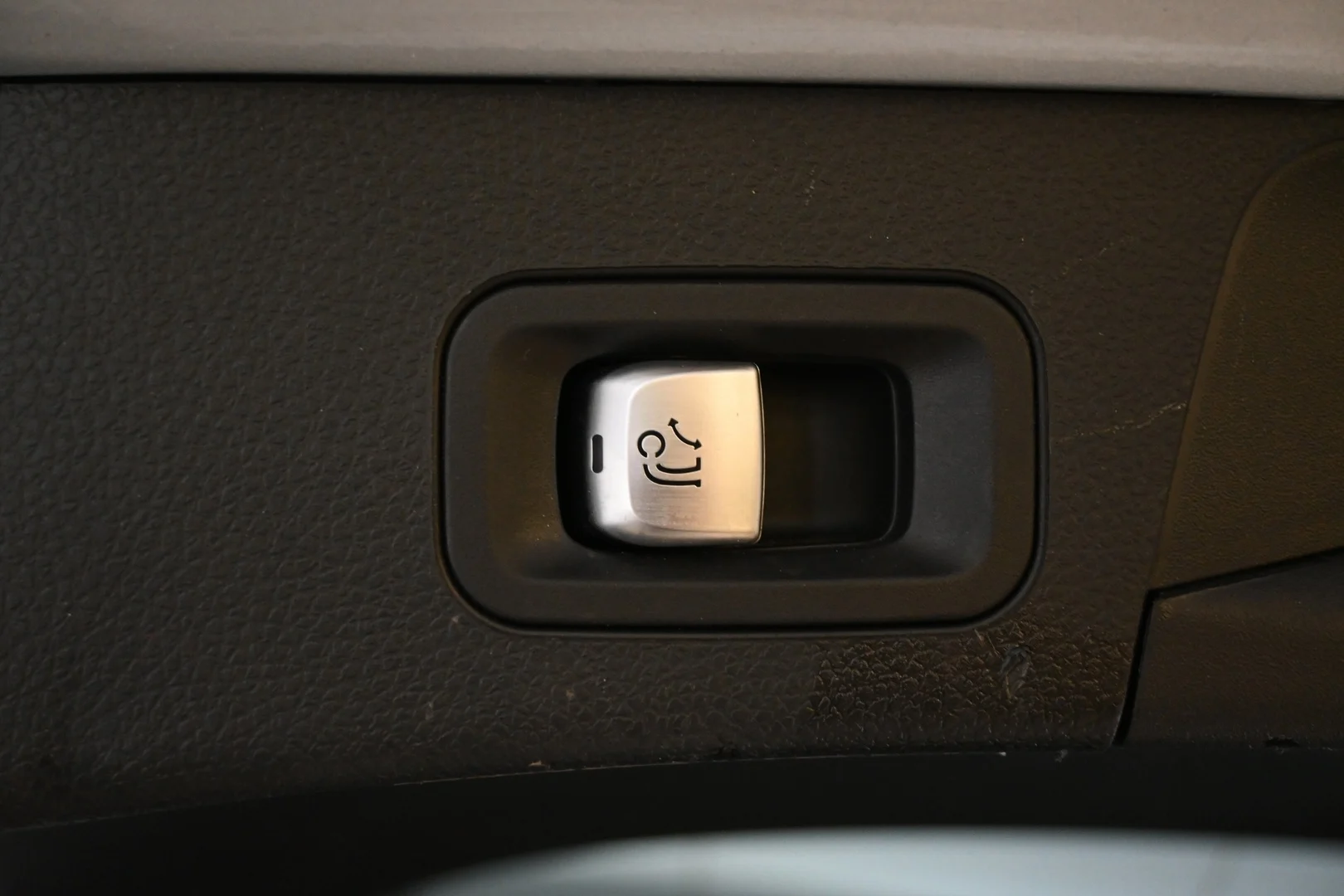 Car Image - 1WiEnJqGQjO1PMud2ZBTMG