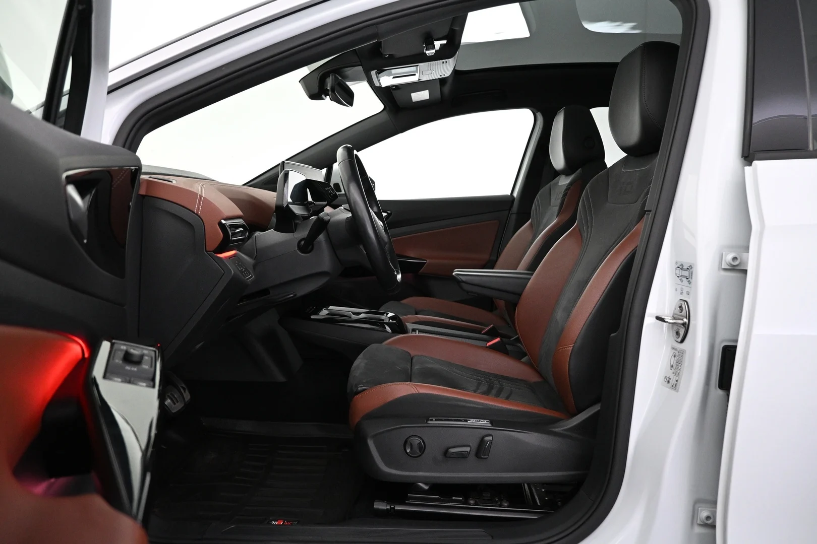 Car Image - 5XfiL0KQWB8BNWXf4b5kQ5