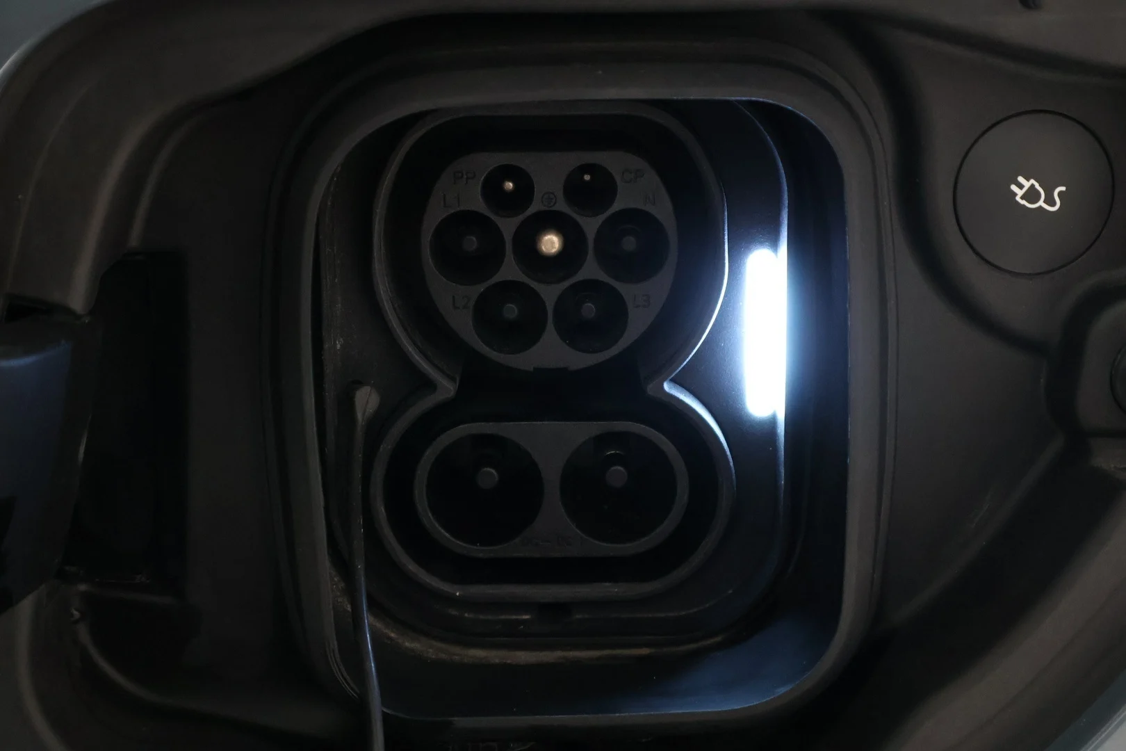Car Image - fBnmHVTnkwW6LJkLbh2jX