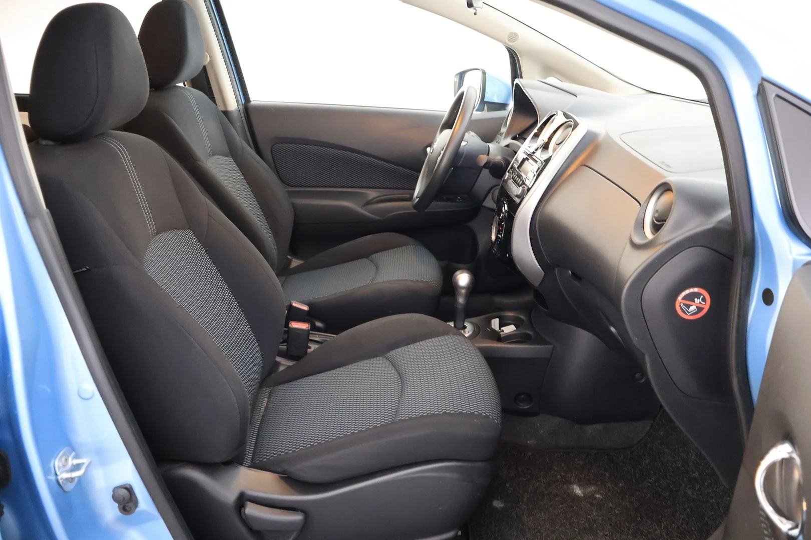 Car Image - 3H6x2Y1WVVvlHgfOR44MbY