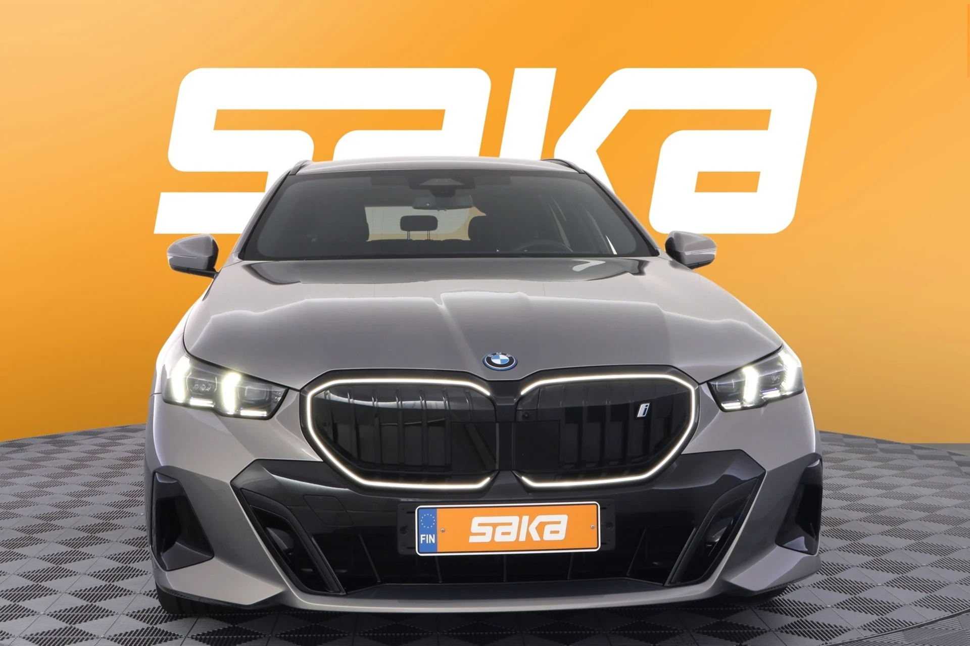 Car Image - 3fLmq34zL5Nn4X1hOmxT9N