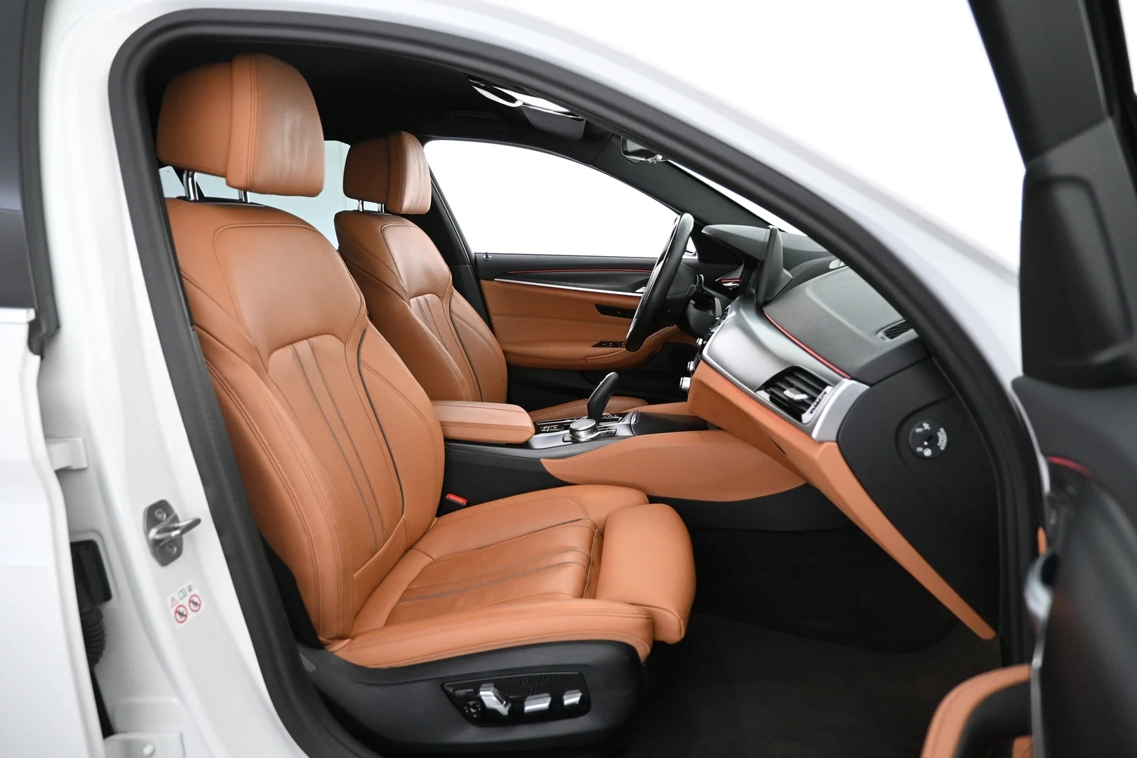 Car Image - 7ke2eYgHRbj8V4N71ApkLQ