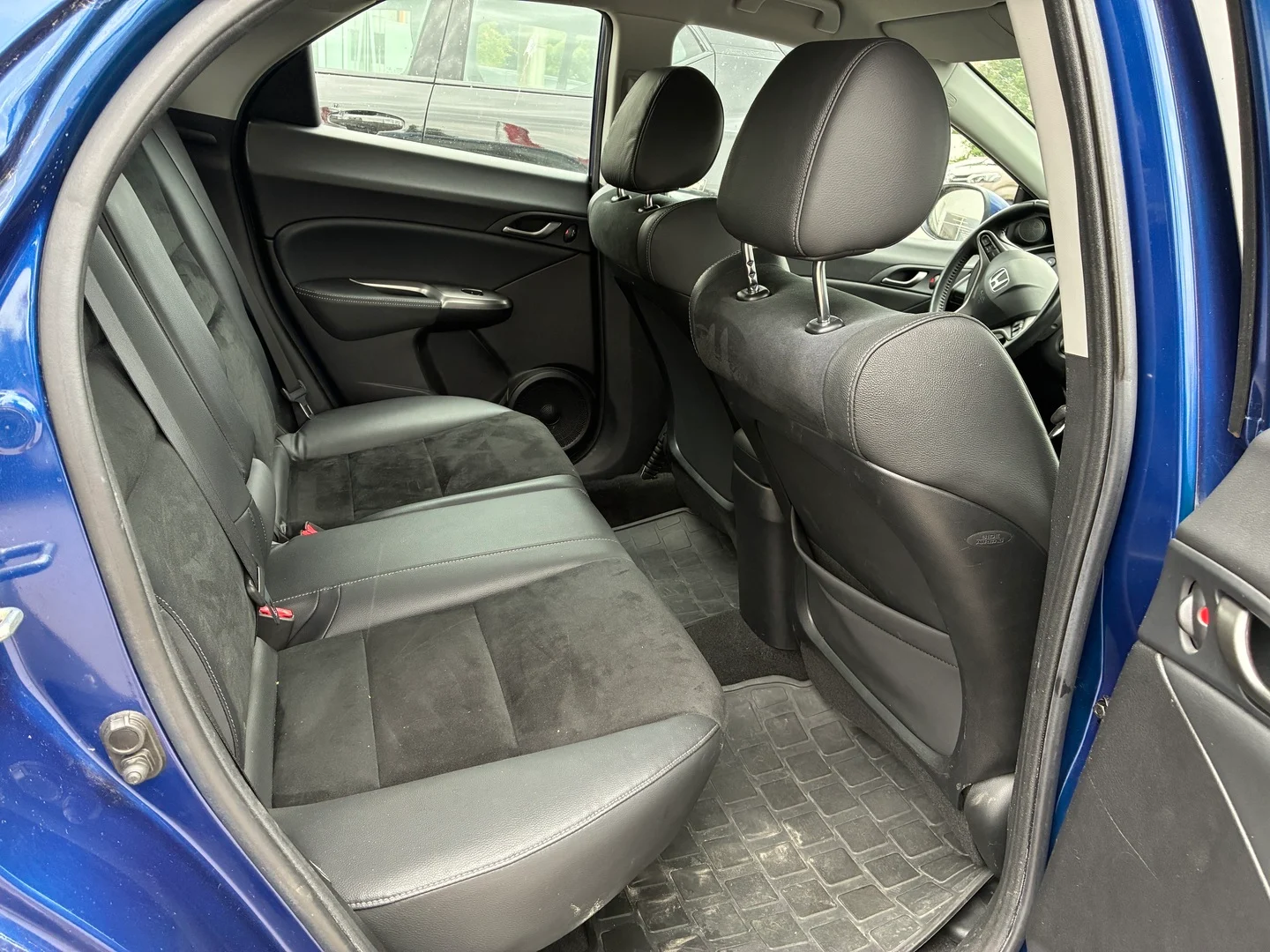 Car Image - 3xbpNk9AvPxXYF58tVh62c