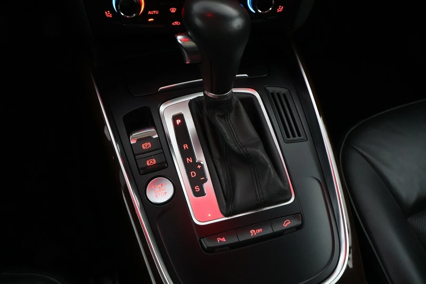 Car Image - vPggV2H0sGDfsbbsVqUgN