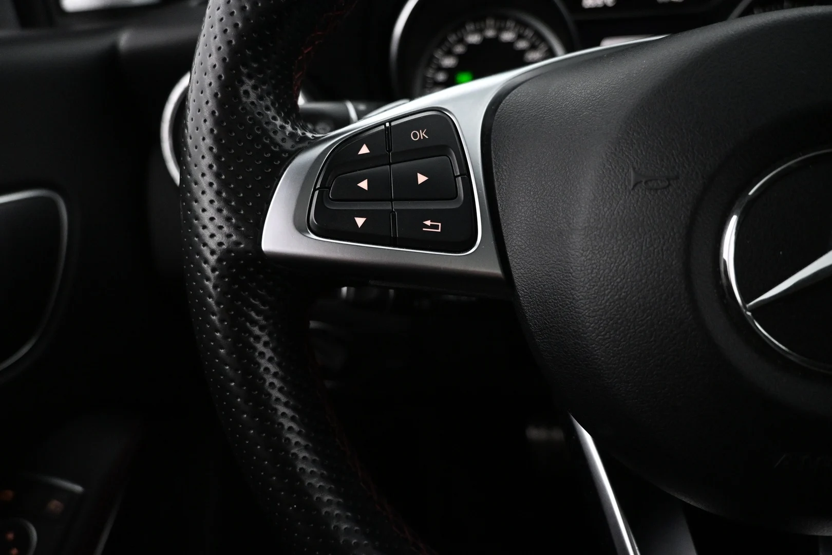 Car Image - 1NF2tAyNDcU4wVDK3PZF0y