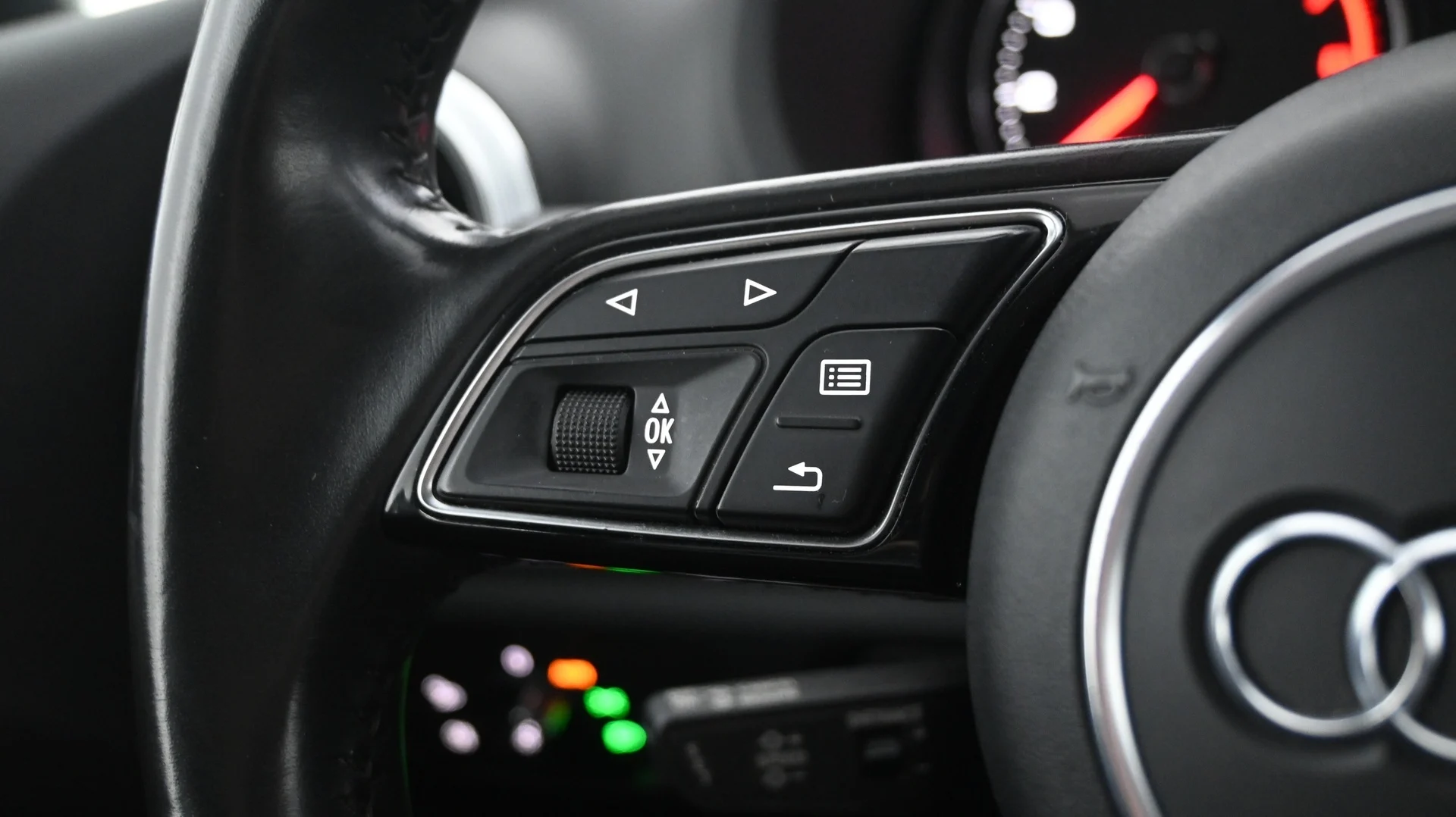 Car Image - 5JSr8OCDEe8EFrzbtDFAMq