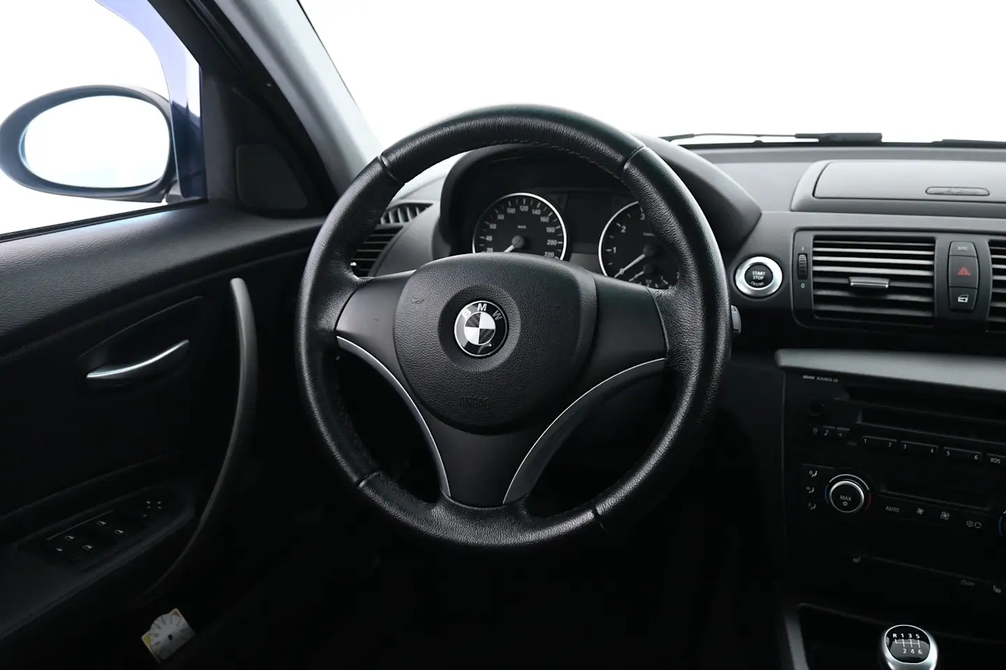 Car Image - 6SX8zRqDOWgMatmgcEHNxe