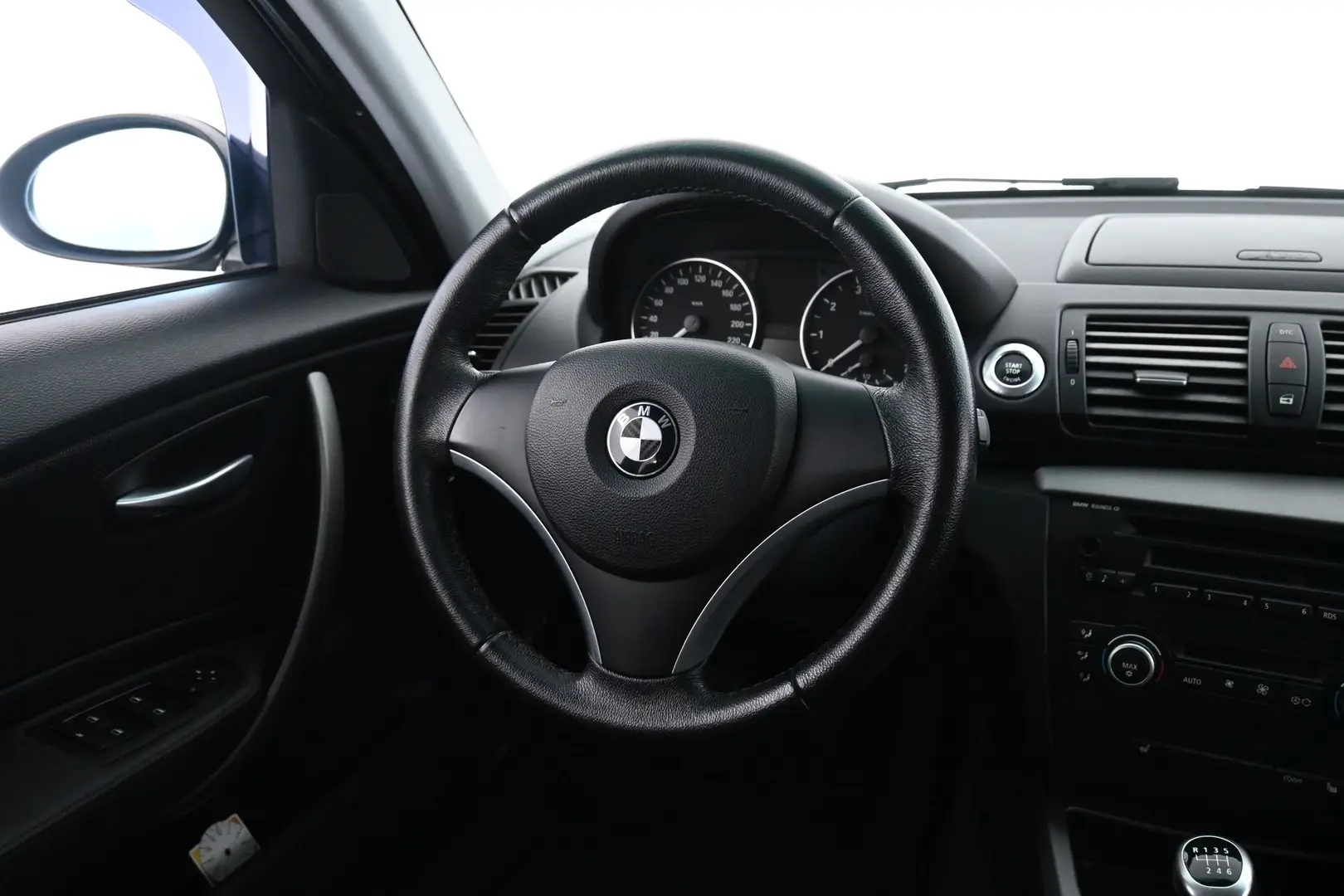 Car Image - 6SX8zRqDOWgMatmgcEHNxe