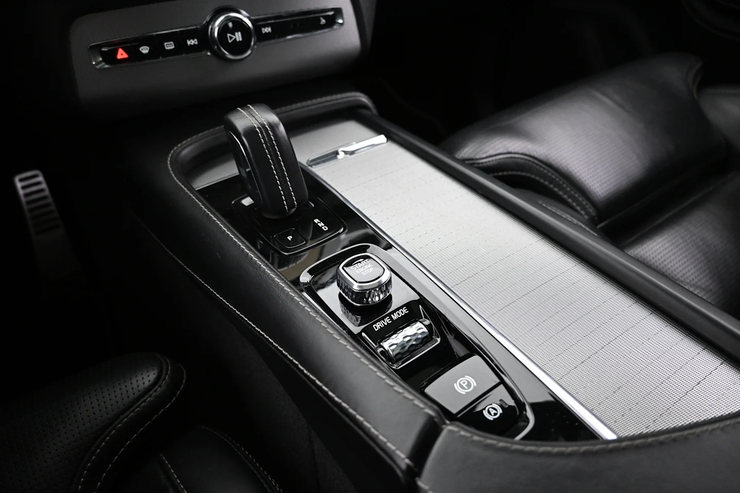 Car Image - 3vTpLUO9CXhuJhwWhlcQRe