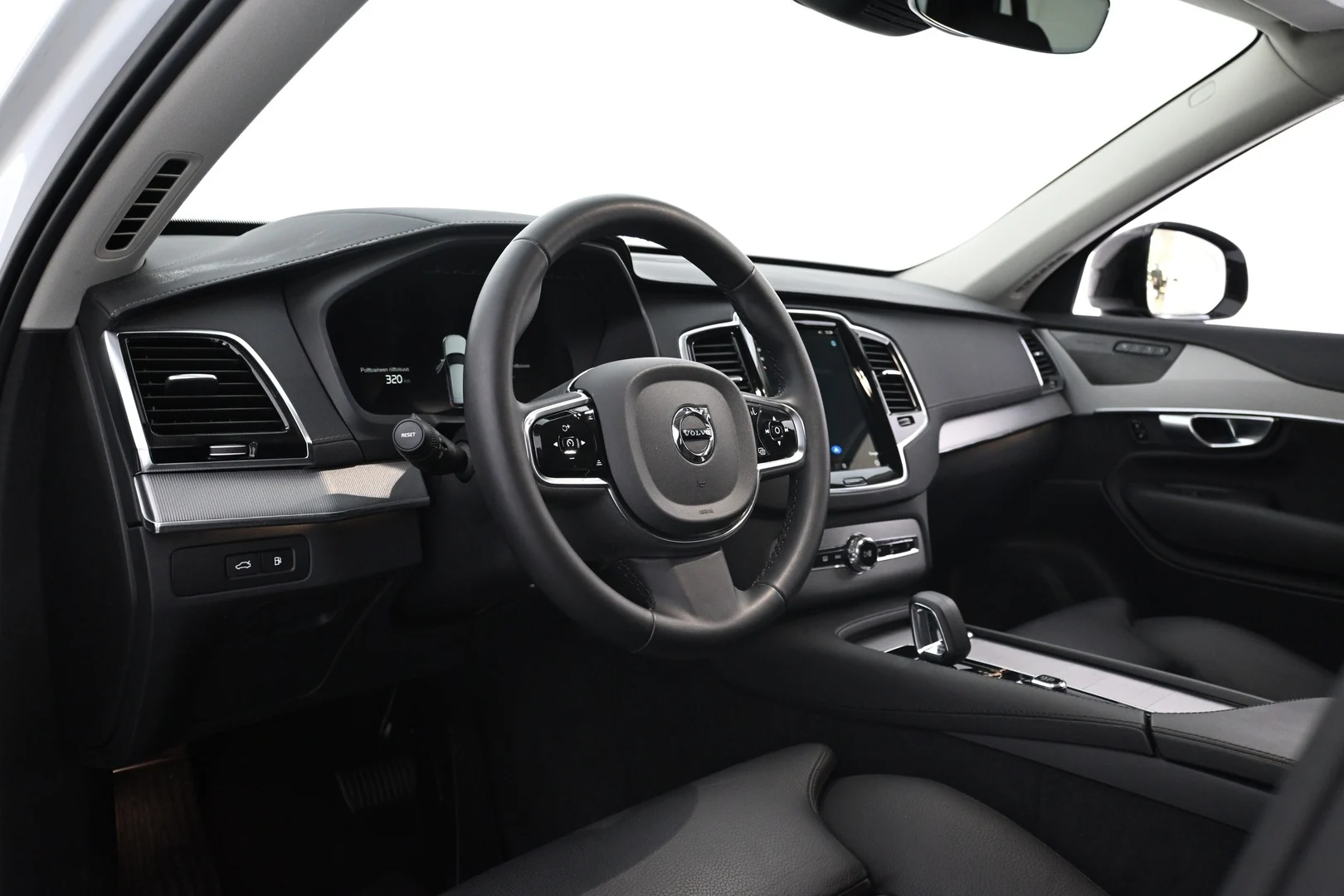 Car Image - 6o8AC9tRXoV5hGoi2MLqc9
