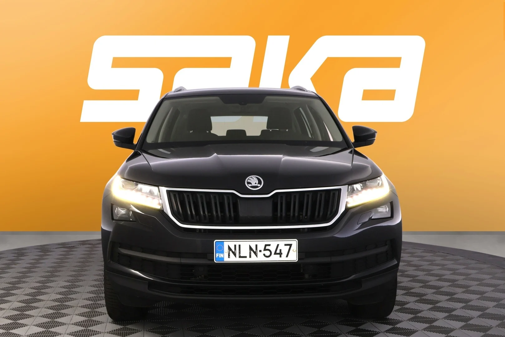 Car Image - 5DtuxscPTD3RSYUuevn1hH