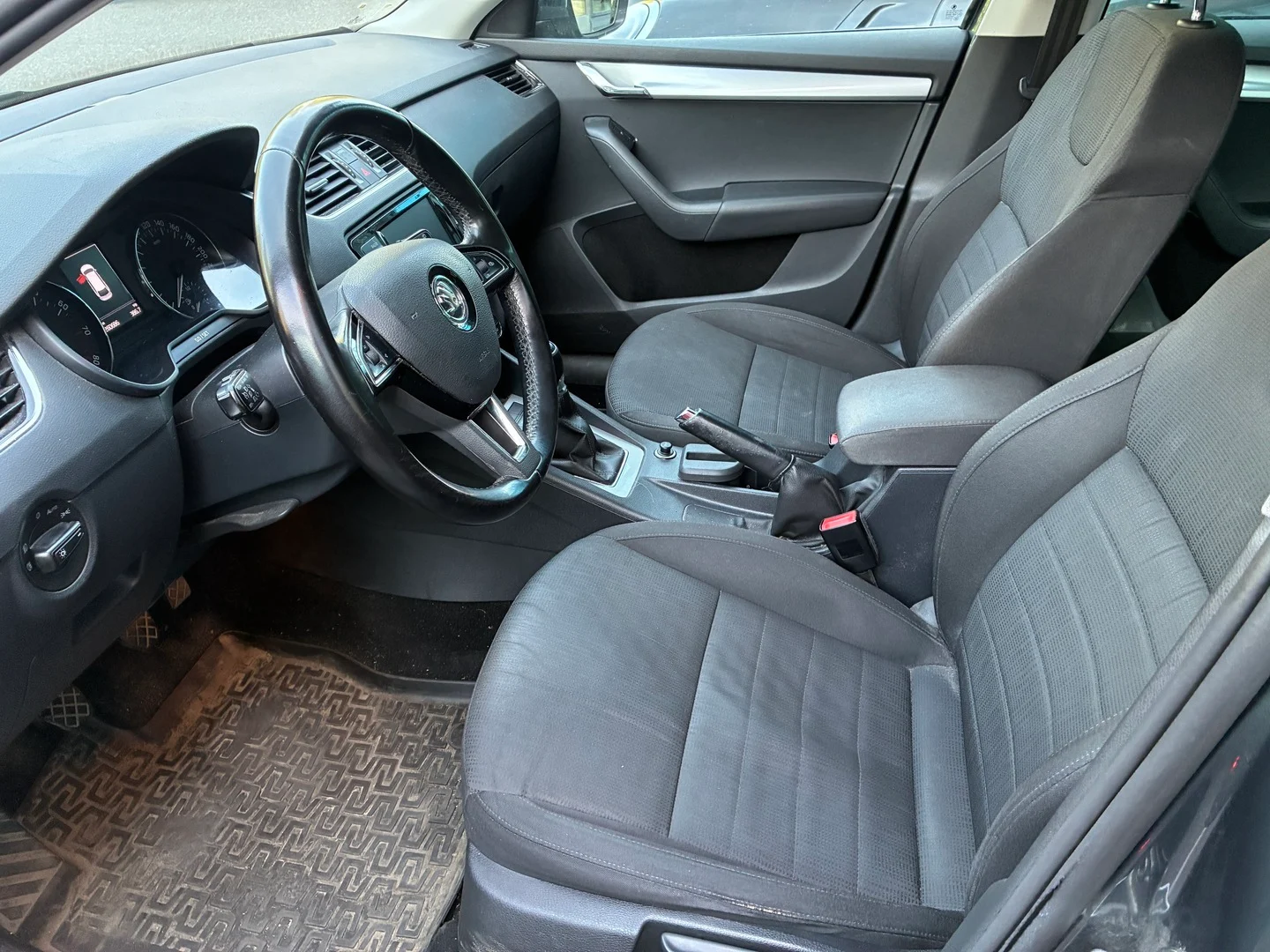 Car Image - 4gwI3EA43hHQQOrPmpi3jM