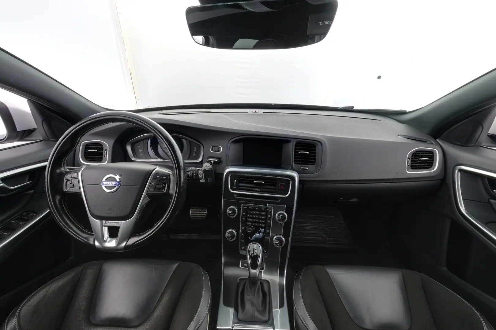 Car Image - 3Io3ctpiG6kPcK0kxYHIiC