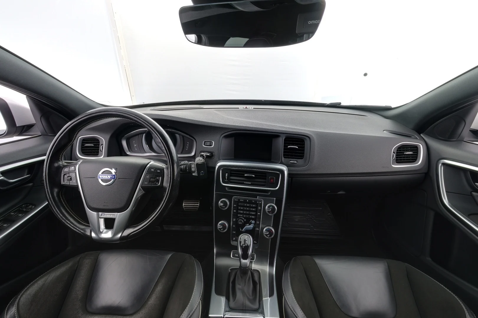 Car Image - 3Io3ctpiG6kPcK0kxYHIiC