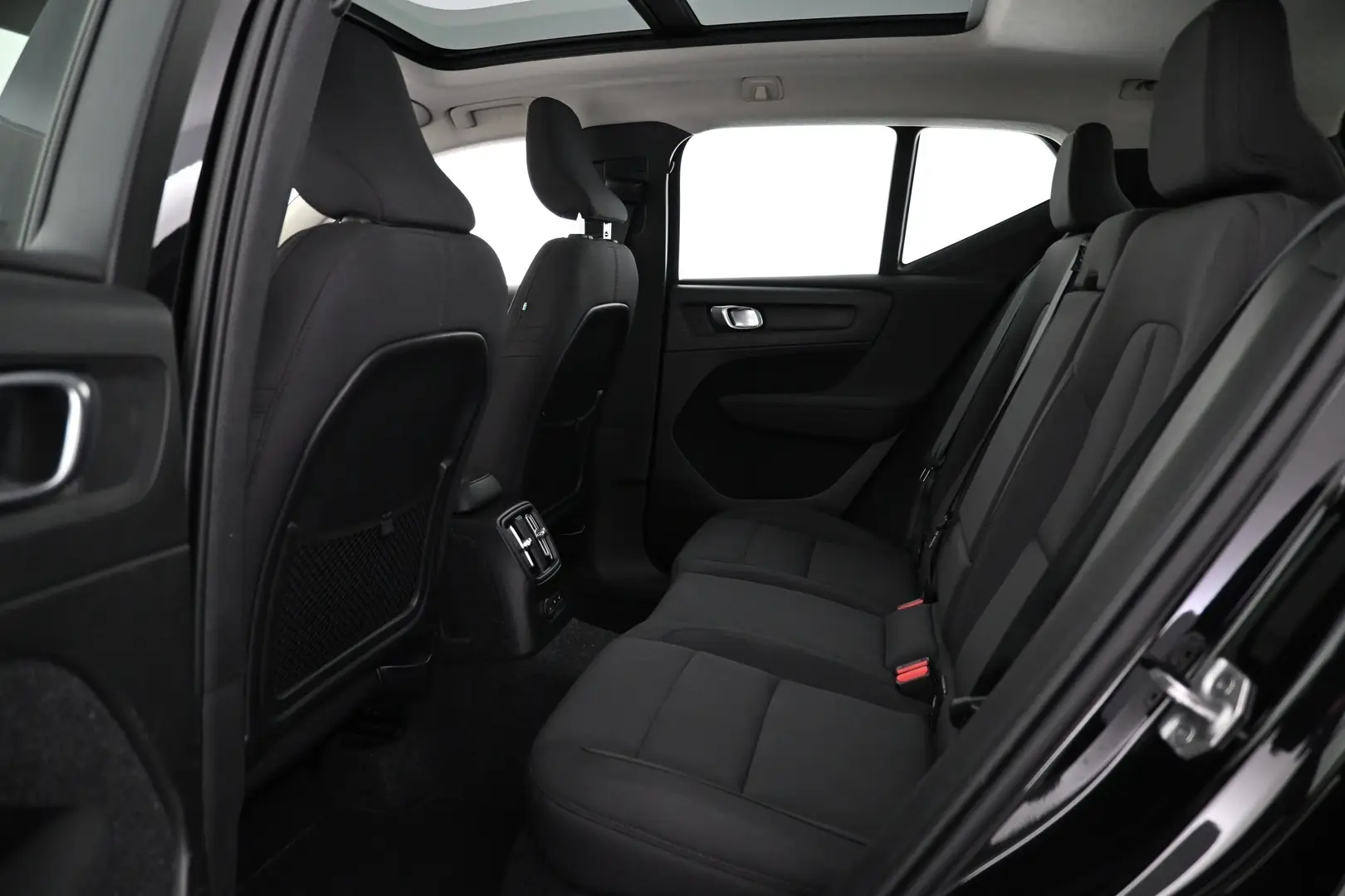 Car Image - 1OdpdsLmPjTIgsKU0TTWGK